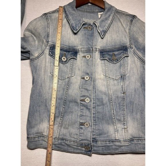 Signature by Levi Strauss Jean Jacket Women Sz Small Blue Light Wash Casual - Picture 7 of 13
